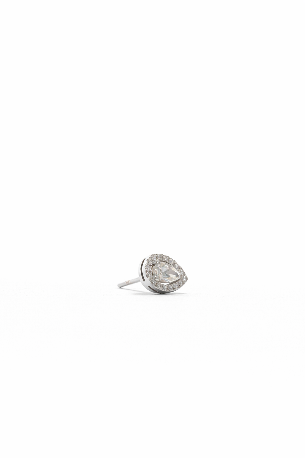 18K PEAR DIAMOND HALO STUD